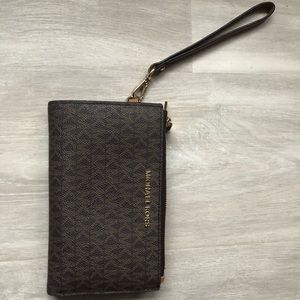 Michael Kors Double Zip Wristlet